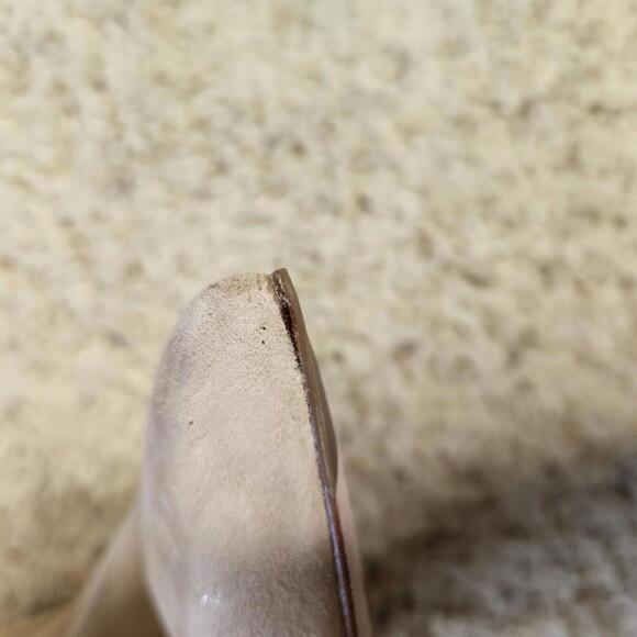 $450 Veronica Beard Beige Suede Pointed Ankle Boots Size 7 - Picture 7 of 7